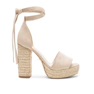 Aya Heel in Tan